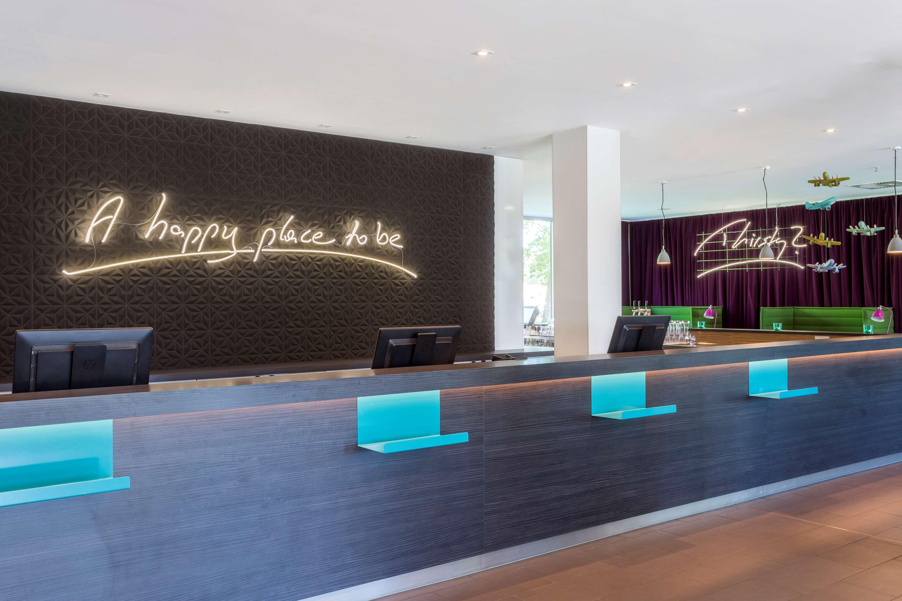 Park Inn By Radisson Frankfurt Airport Frankfurt am Main Exterior foto