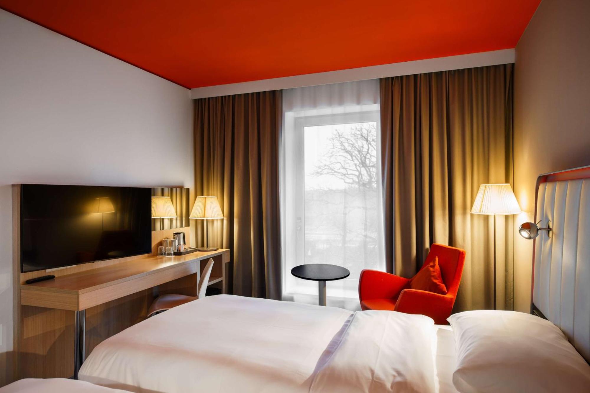Park Inn By Radisson Frankfurt Airport Frankfurt am Main Exterior foto